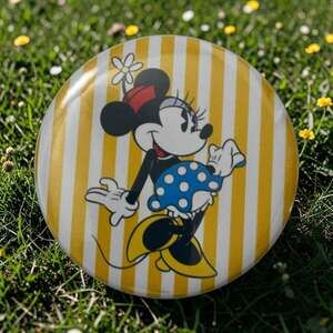 Disney minnie mouse button badge